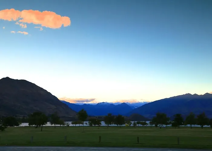 瓦纳卡美景汽车旅馆 4*